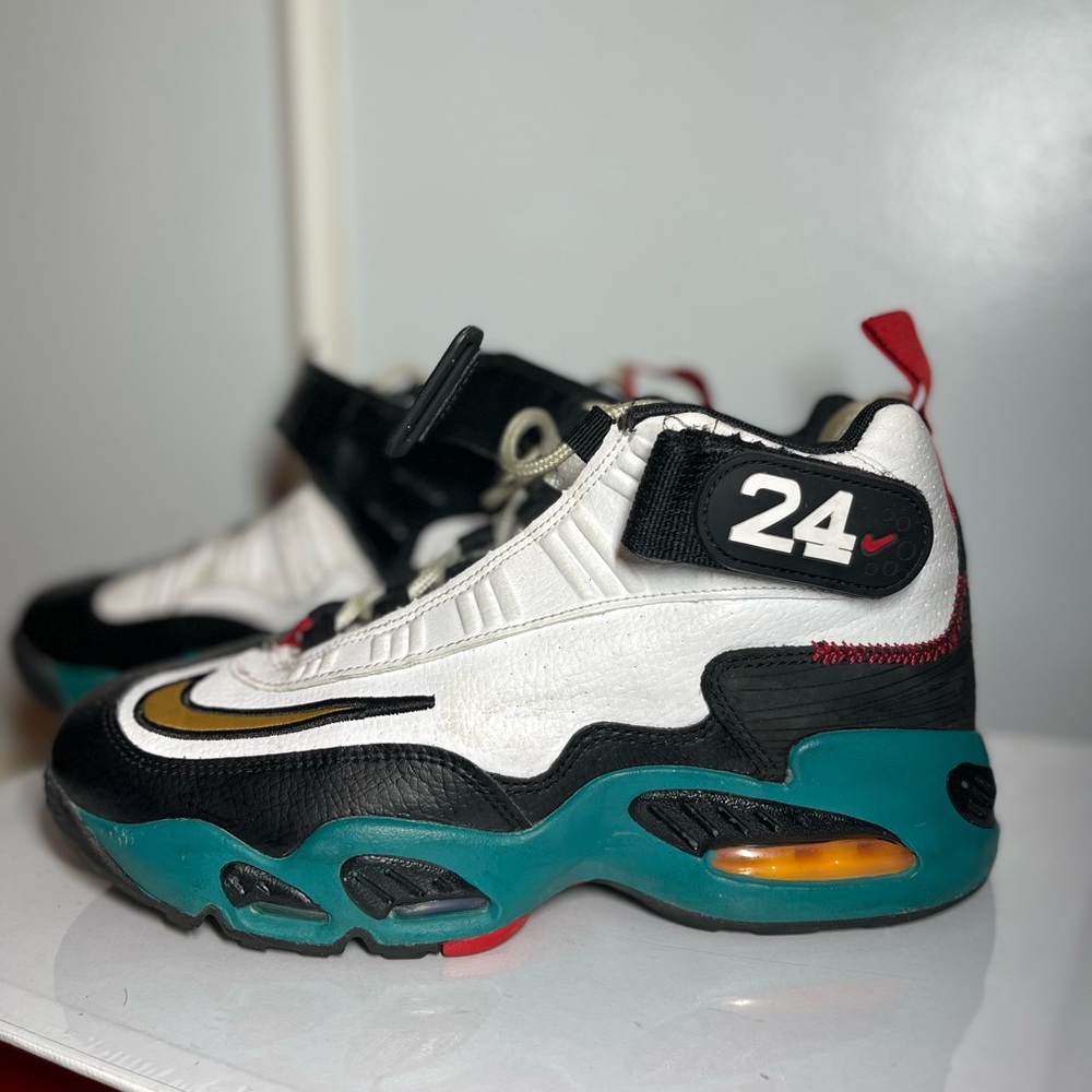 Nike boys sneakers
